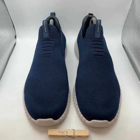Athletic_Shoes